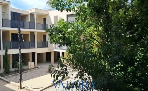 Apartment in Saint-Rémy-de-Provence, Provence-Alpes-Côte d'Azur, France 1