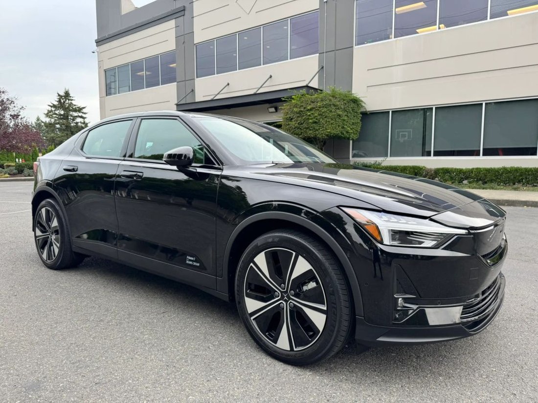 Coupe in Bellevue, WA, United States 1 - 18971692