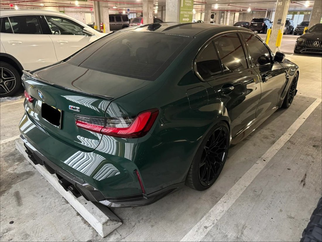Sedan in Miami, FL, United States 3 - 18972312