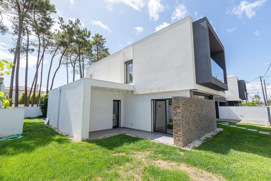 Villa in Aroeira, Charneca de Caparica e Sobreda, Portugal 3 - 18970858