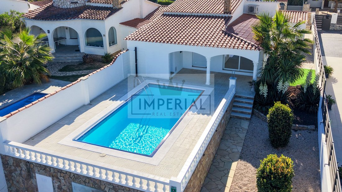 House in Empuriabrava, Catalonia, Spain 3 - 18351984