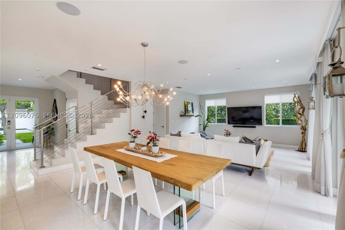 House in Miami, Florida, United States 5 - 18976260