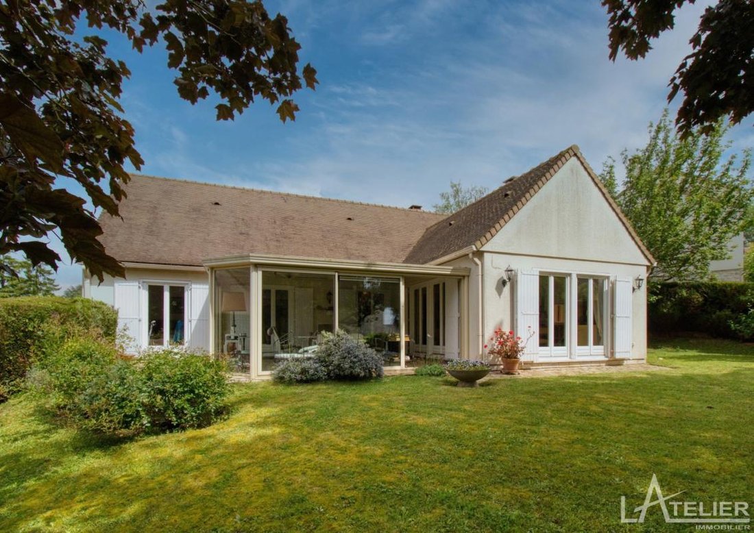 House in Chavenay, Ile-de-France, France 1 - 18966195