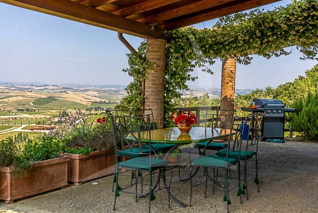 Country House in Montalcino, Tuscany, Italy 3 - 18970913