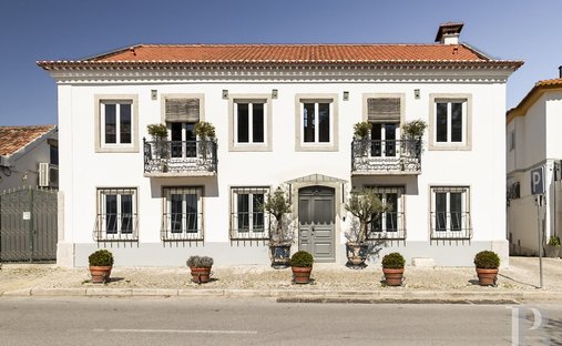 House in Azeitao (Sao Lourenco e Sao Simao), Setubal, Portugal 1