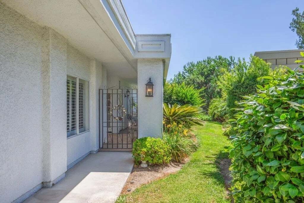 Condo in Laguna Woods, California, United States 3 - 18973575