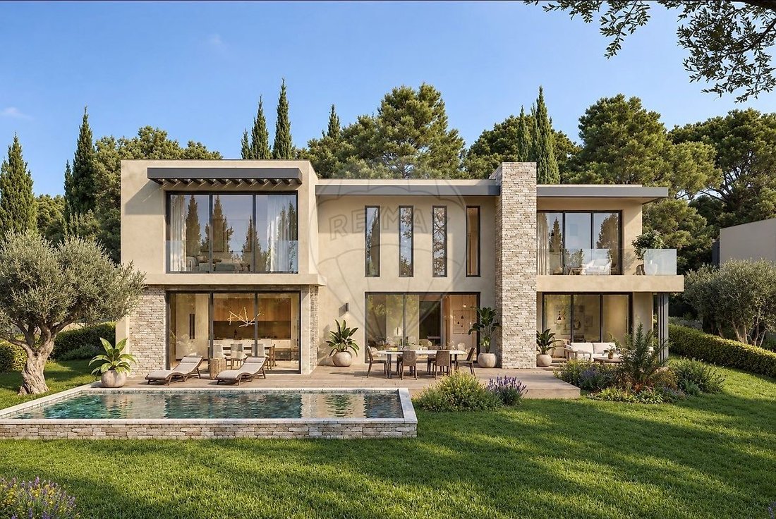 House in Mougins, Provence-Alpes-Côte d'Azur, France 1 - 18970948