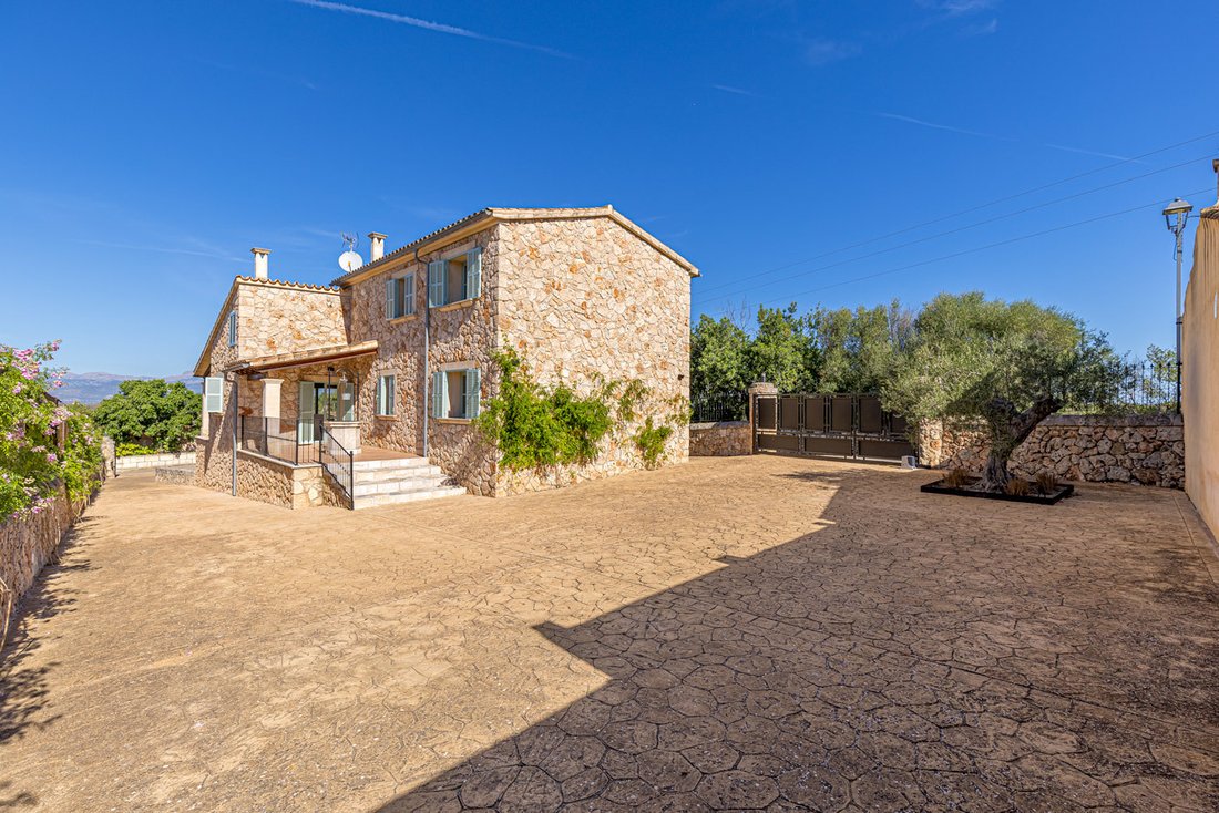 Villa in Sineu, Balearic Islands, Spain 2 - 18965284