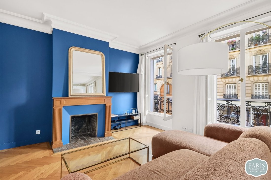 Apartment in Saint Philippe du Roule, Paris 8e Arrondissement, Paris 2 - 18970698
