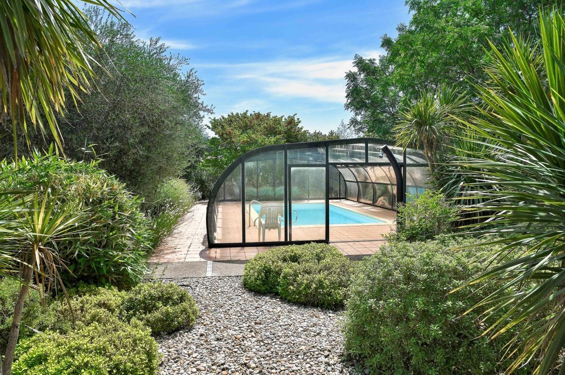 Finca en Uzès, Occitania, Francia 5 - 18929074