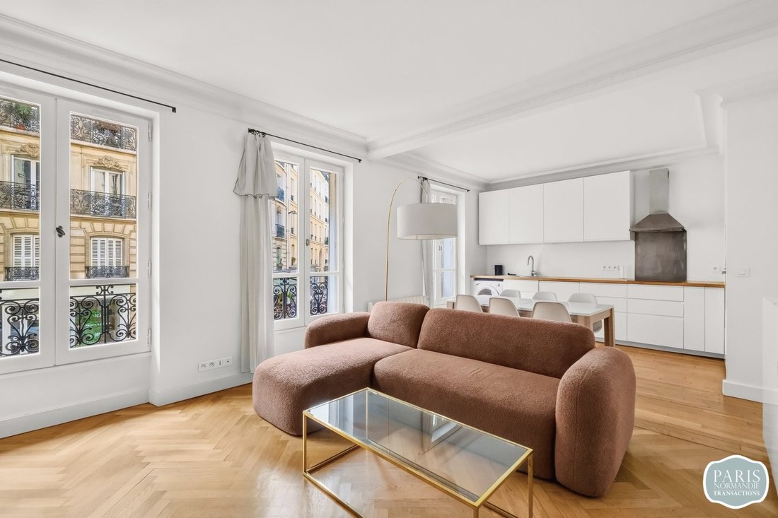 Apartment in Saint Philippe du Roule, Paris 8e Arrondissement, Paris 1 - 18970698