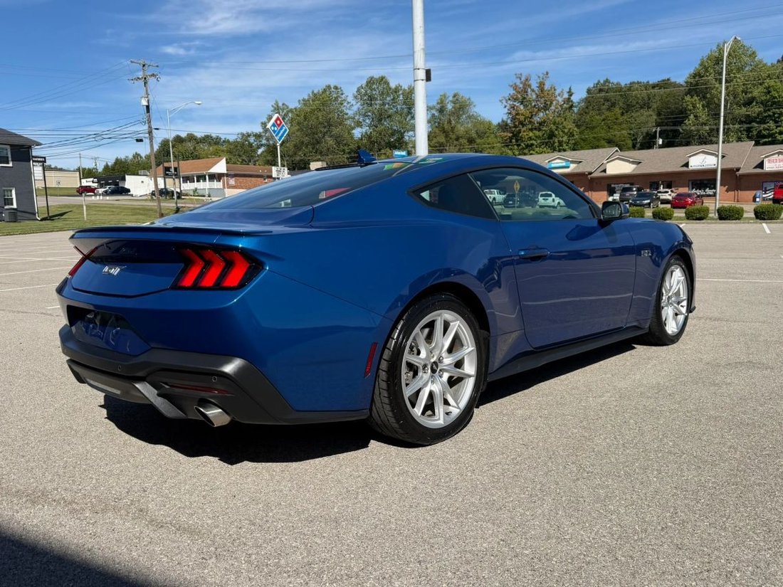 Coupe in Radcliff, KY, United States 5 - 18978105