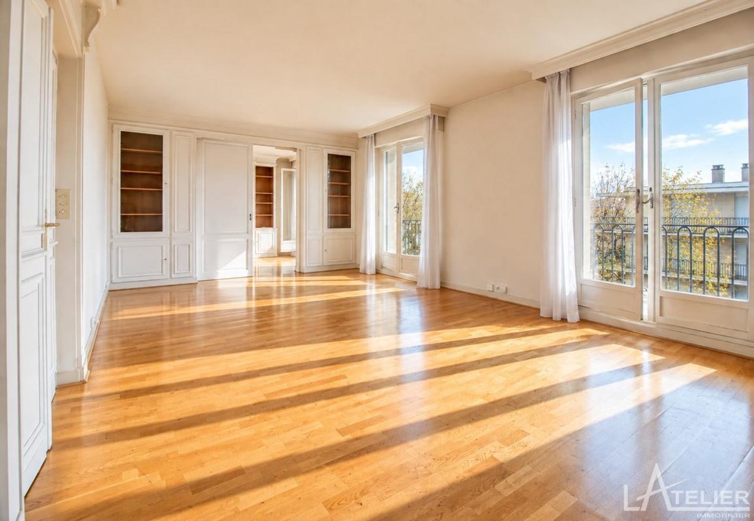 Apartment in Forêt, Saint-Germain-en-Laye, France 2 - 18966208