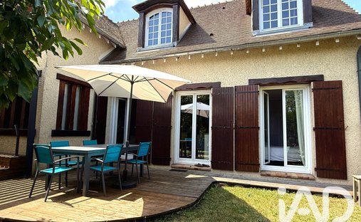 House in Rambouillet, Ile-de-France, France 1
