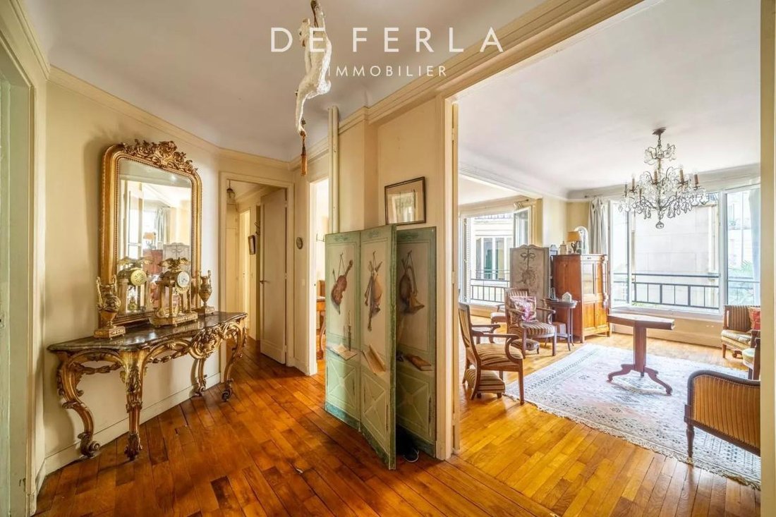 Apartment in Dupleix-Motte Picquet, Paris 15e Arrondissement, Paris 1 - 18970962