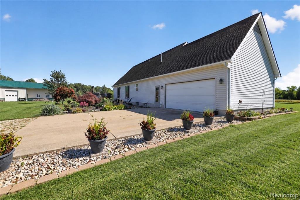 House in Carleton, Michigan, United States 2 - 18973972