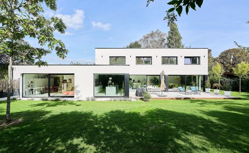 House in Centre-rue de Londres, Mouvaux, France 1