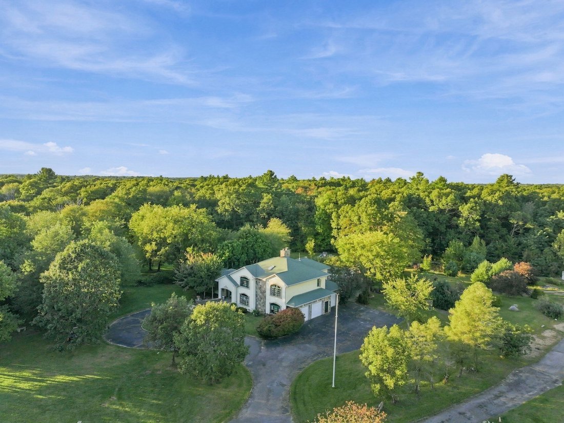 House in Dighton, Massachusetts, United States 1 - 18969650