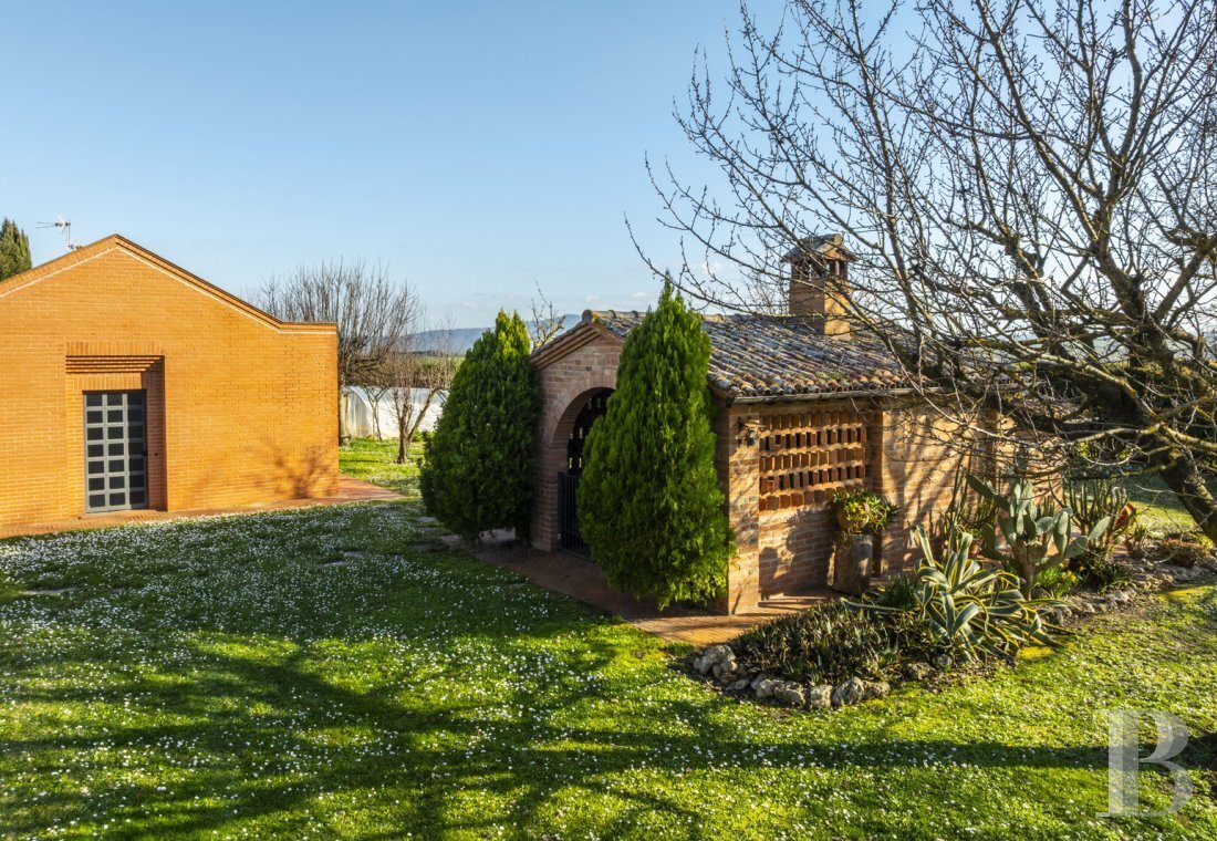 House in Castiglione del Lago, Umbria, Italy 2 - 18971231