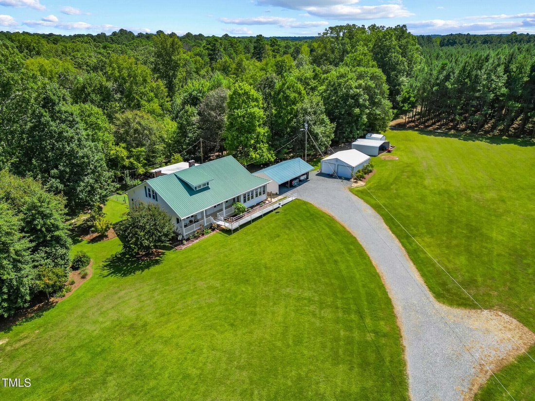 House in Apex, North Carolina, United States 3 - 17191550
