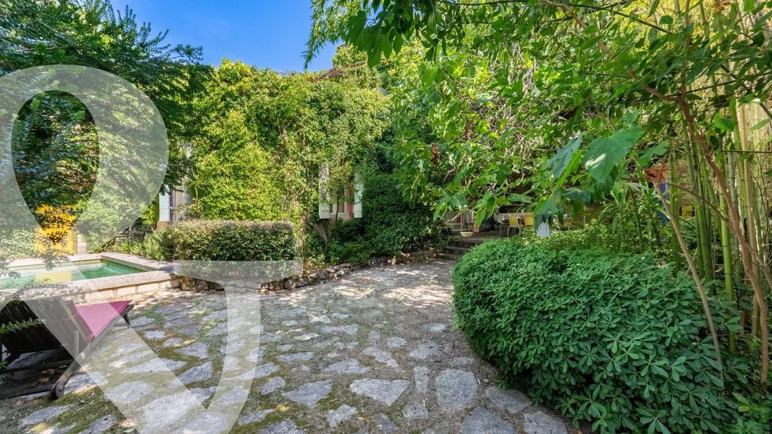 House in Eygalières, Provence-Alpes-Côte d'Azur, France 3 - 18965942