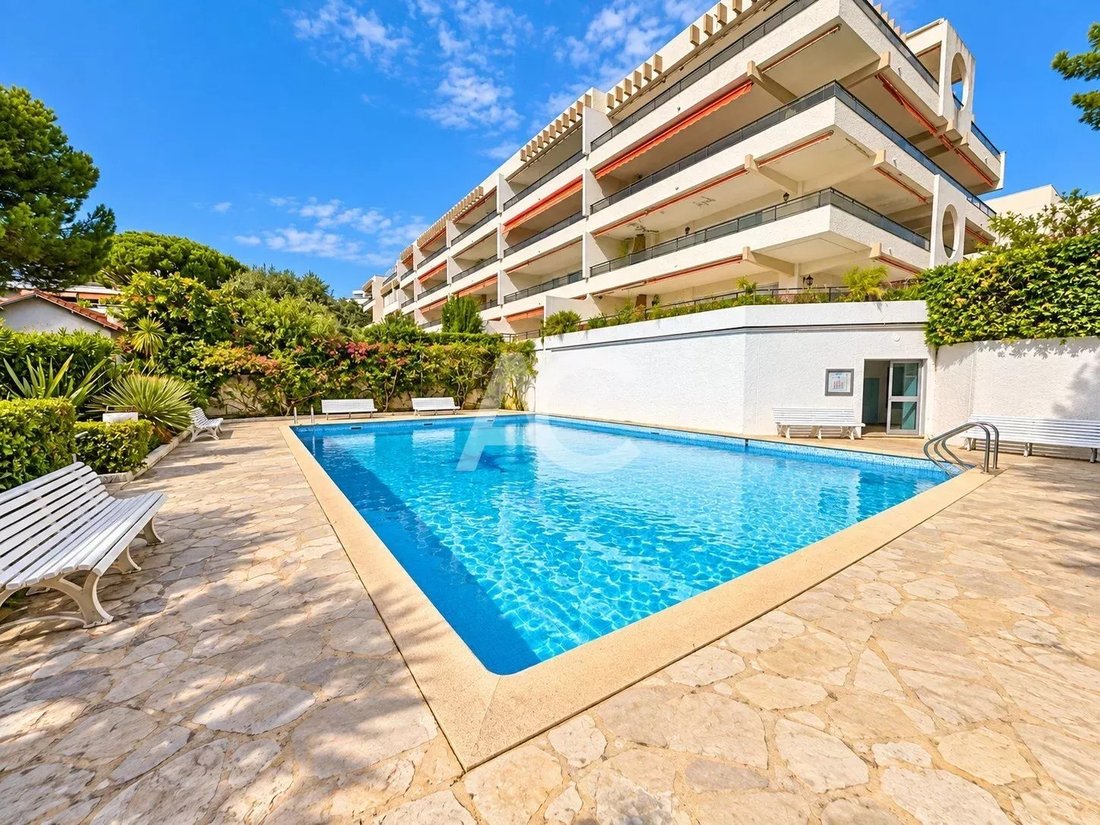 Apartment in Fontmerle, Antibes, France 1 - 18970660