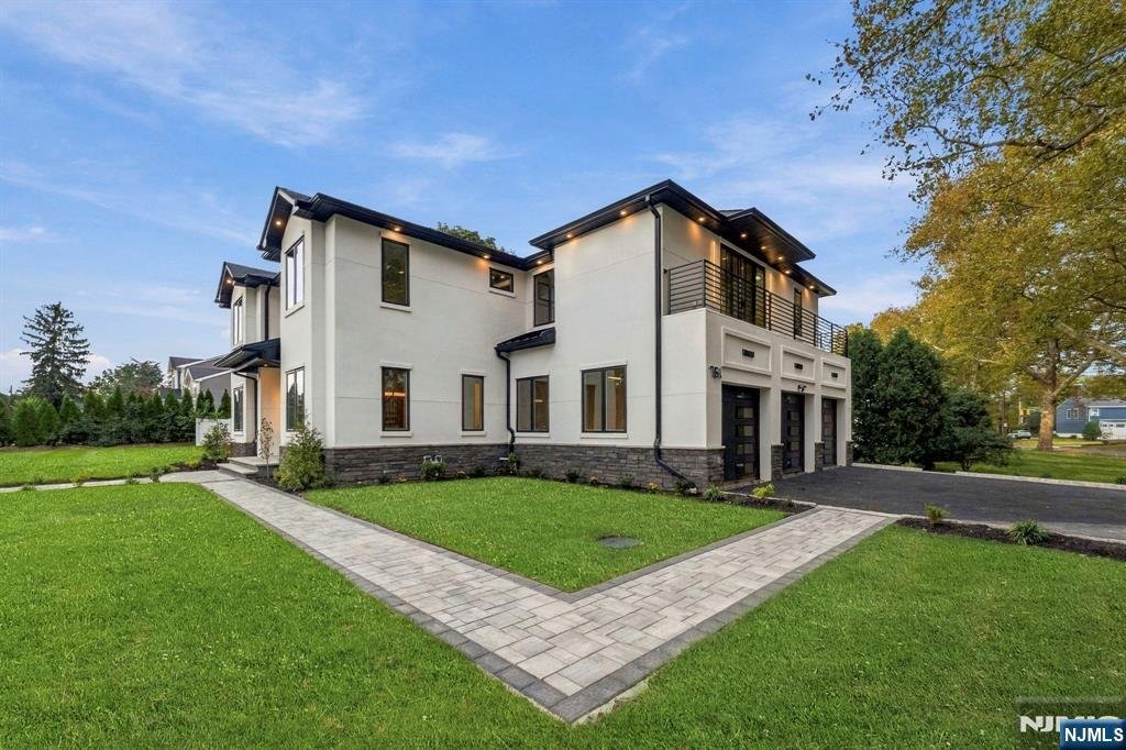 House in Paramus, New Jersey, United States 2 - 18979906
