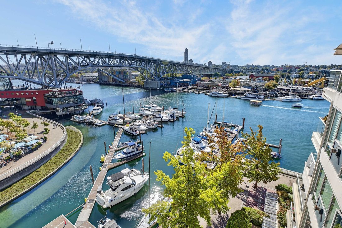 Condo in Vancouver, British Columbia, Canada 4 - 18974390