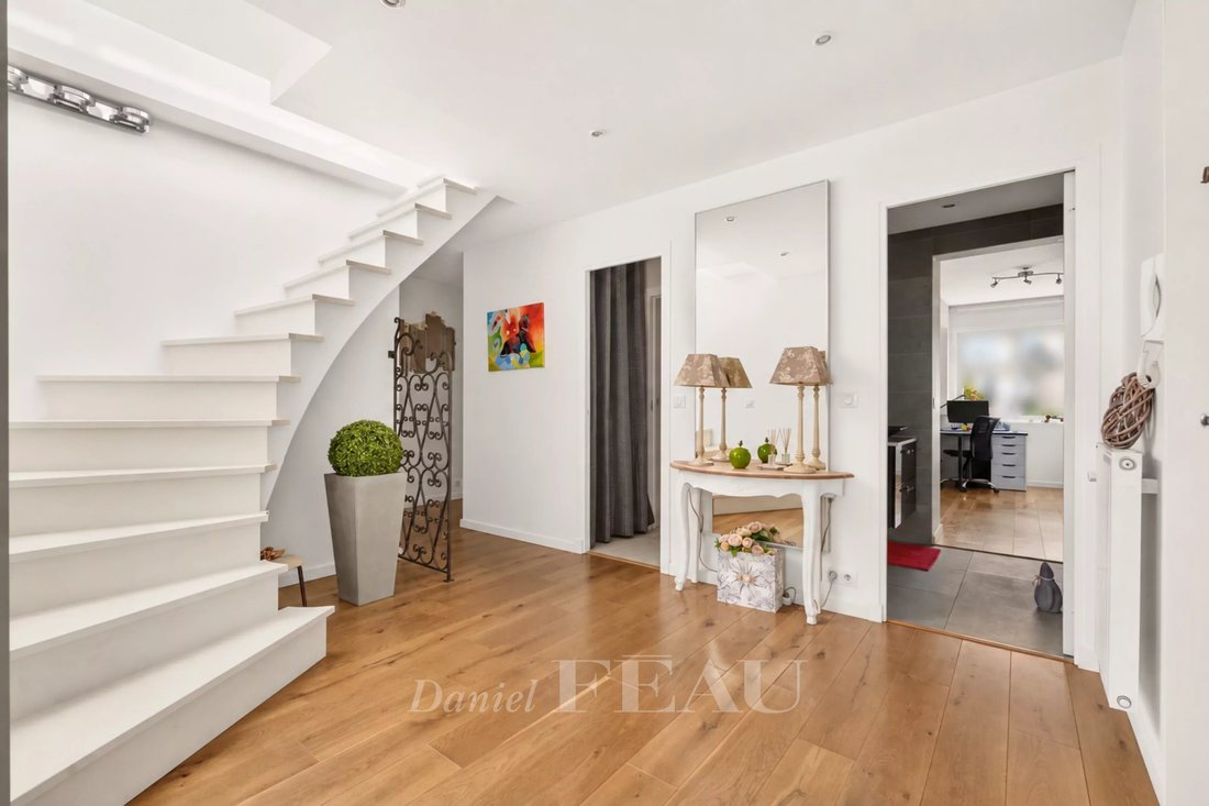 Apartment in Saint-Cloud, Ile-de-France, France 4 - 18965819