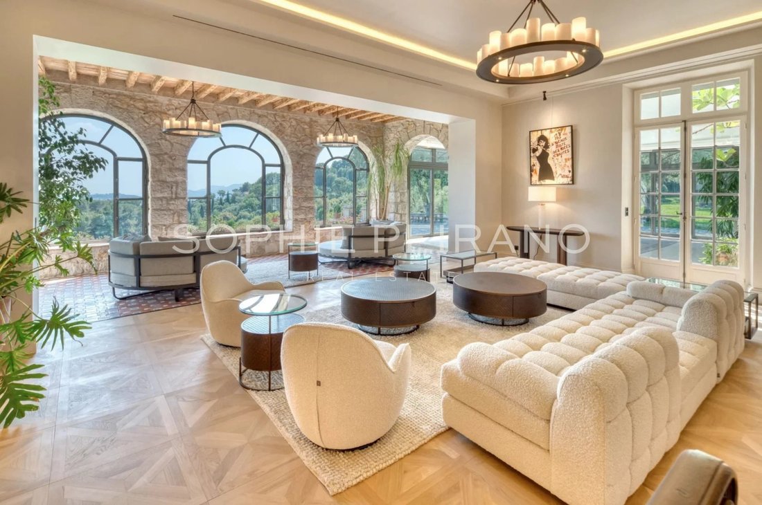 Villa in Mougins, Provence-Alpes-Côte d'Azur, France 4 - 18966071