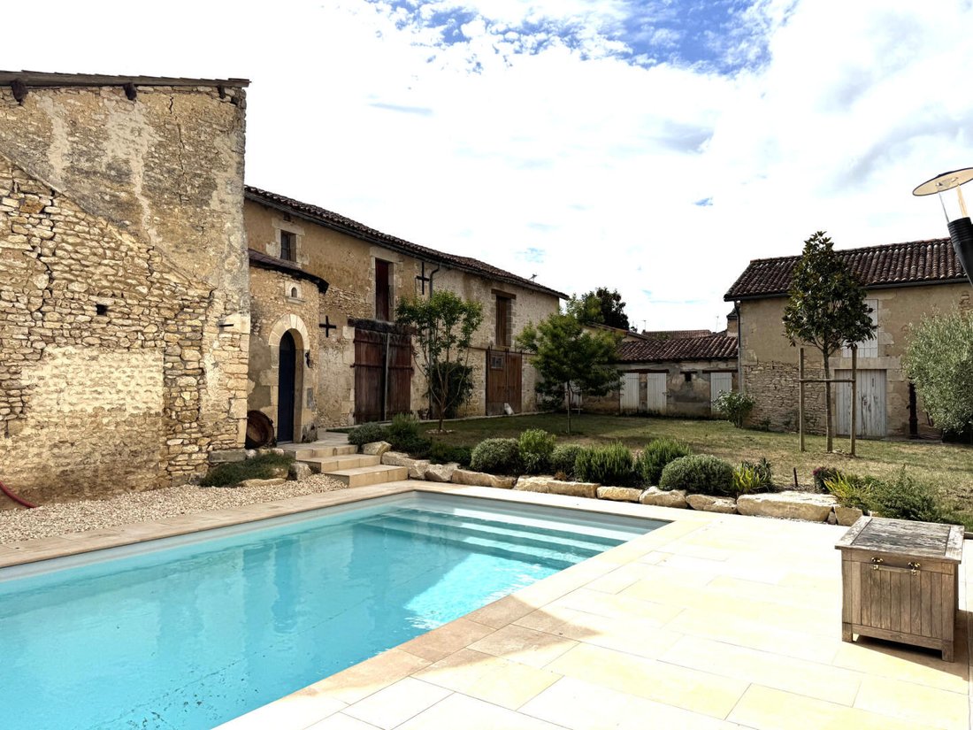 Casa en Usson-du-Poitou, Nueva Aquitania, Francia 4 - 18969364