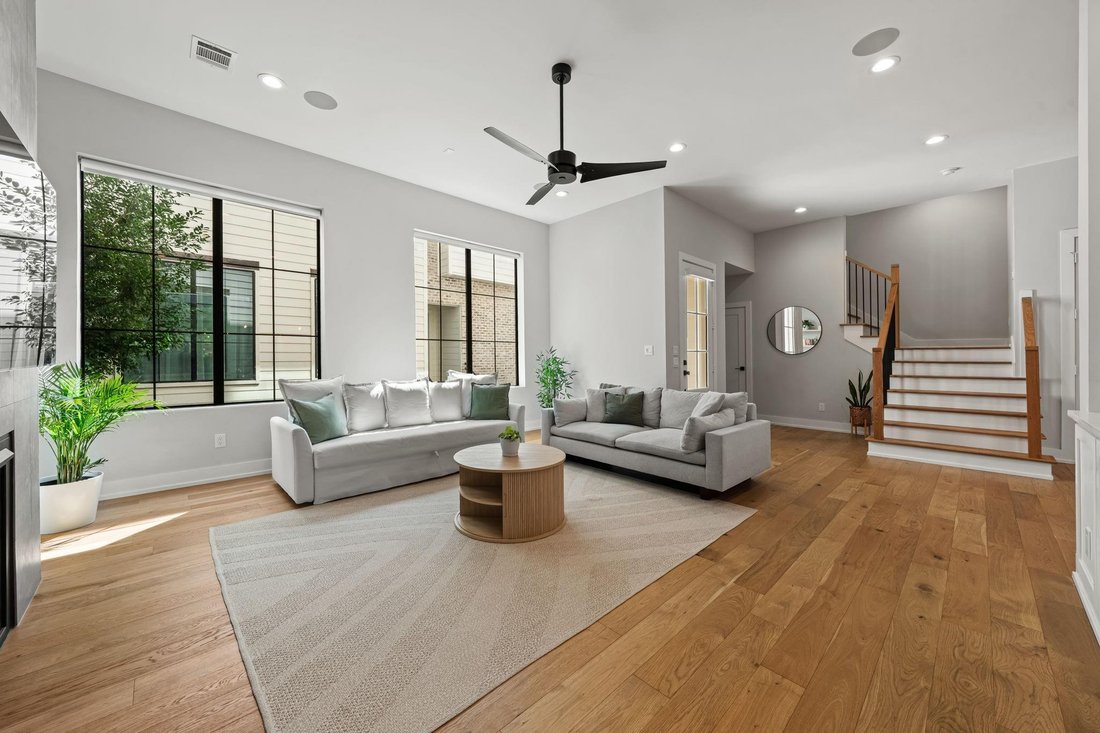 House in Houston, Texas, United States 5 - 18965550