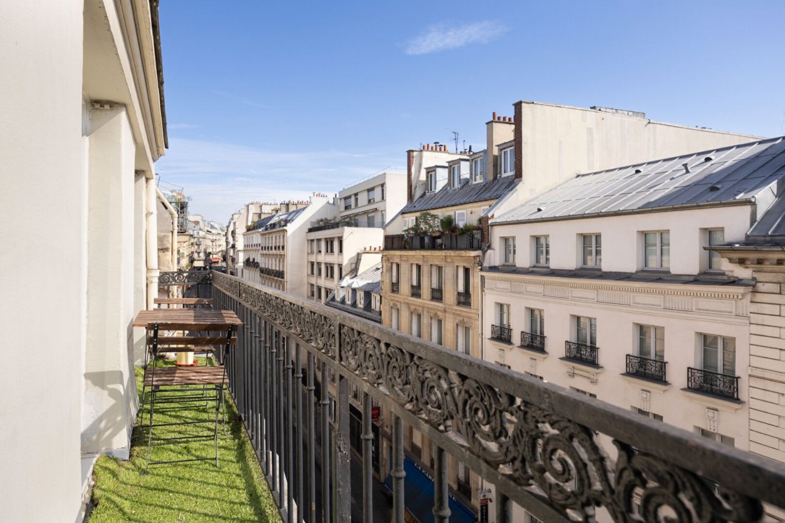 Apartment in Lorette-Martyrs, Paris 9e Arrondissement, Paris 2 - 18976683