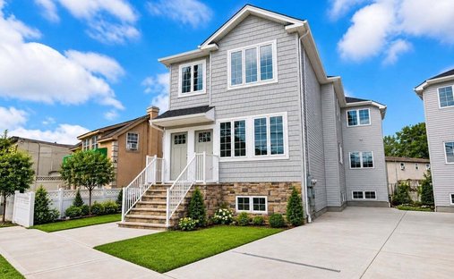 House in New York, New York, United States 1