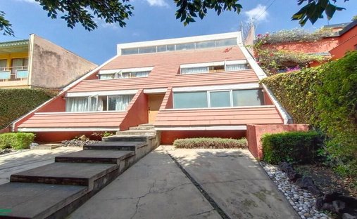 House in Naucalpan de Juárez, State of Mexico, Mexico 1