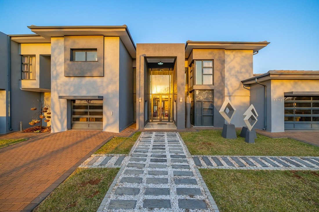 House in Zambezi Country Estate, Gauteng, South Africa 2 - 18971113