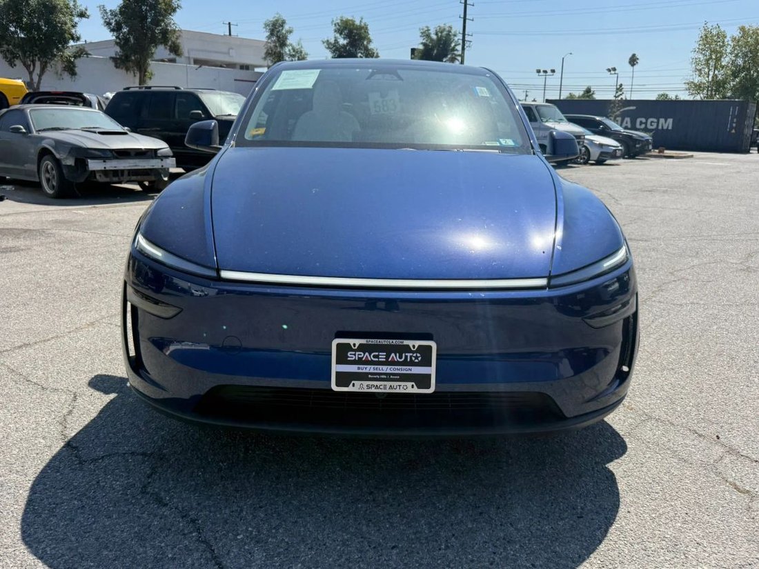 Suv in Azusa, CA, United States 3 - 18972139