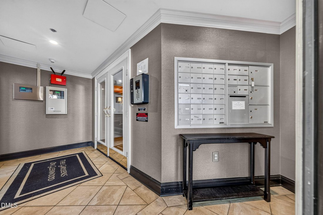 Condo in Raleigh, North Carolina, United States 4 - 18976317