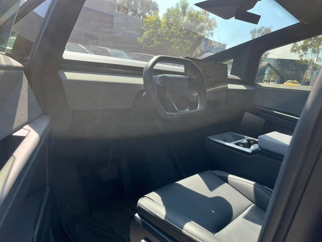 Pickup in Costa Mesa, CA, United States 4 - 18971836