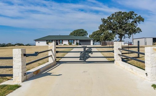 Farm Ranch in Bowie, Texas, United States 1