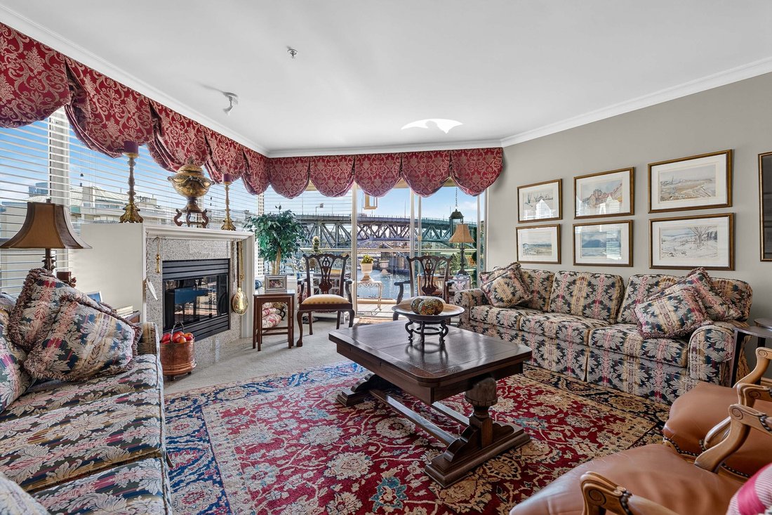 Condo in Vancouver, British Columbia, Canada 5 - 18974390