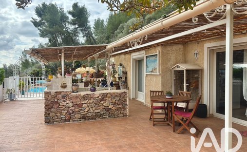 House in Cuers, Provence-Alpes-Côte d'Azur, France 1