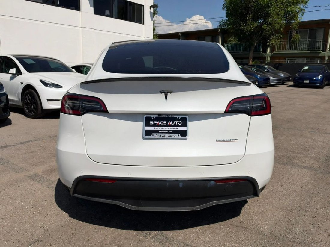 Suv in Azusa, CA, United States 5 - 18972232