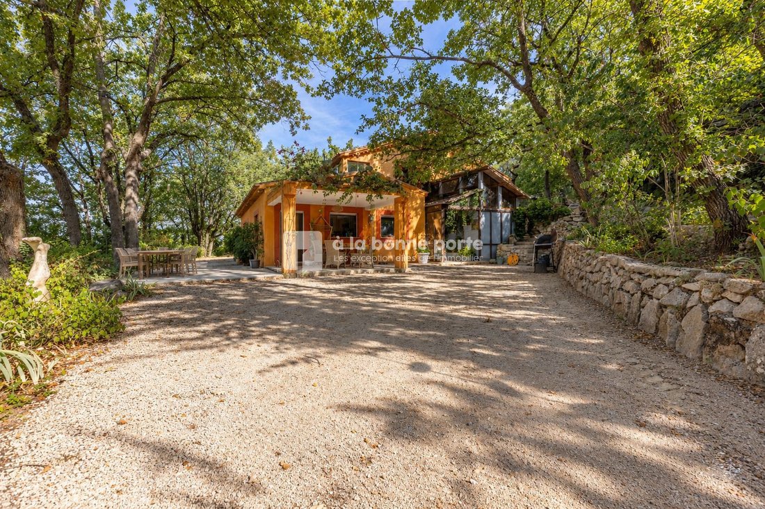 Villa in Le Puy-Sainte-Réparade, Provence-Alpes-Côte d'Azur, France 3 - 18965951