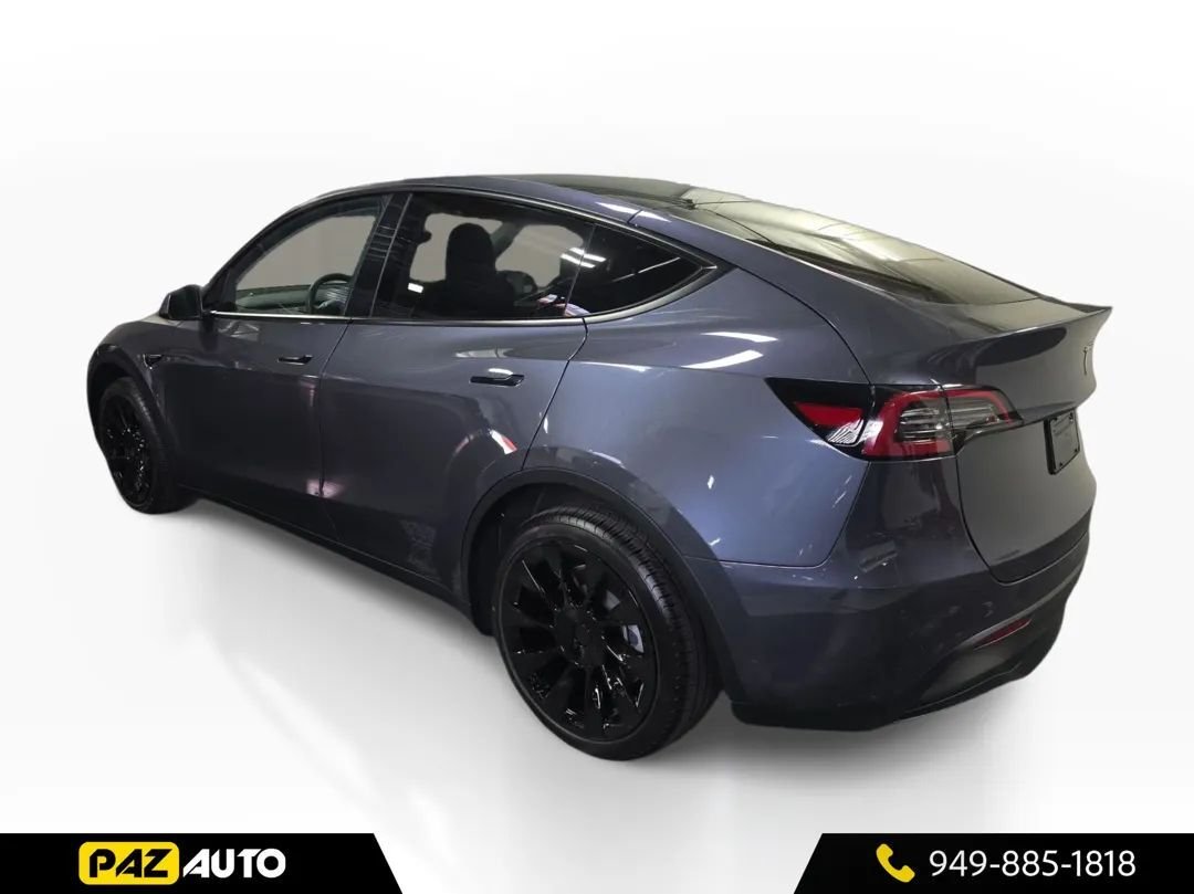 Suv in Laguna Hills, CA, United States 3 - 18971718