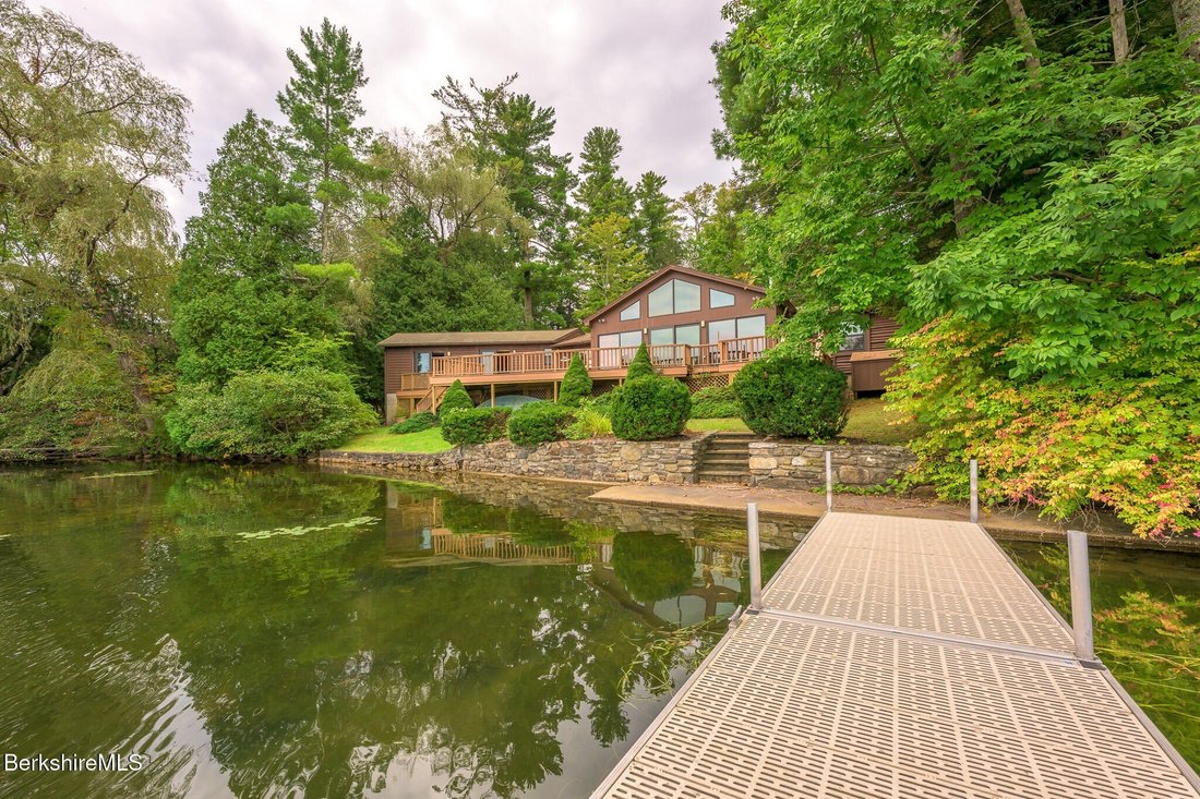 House in Great Barrington, Massachusetts, United States 3 - 18972591