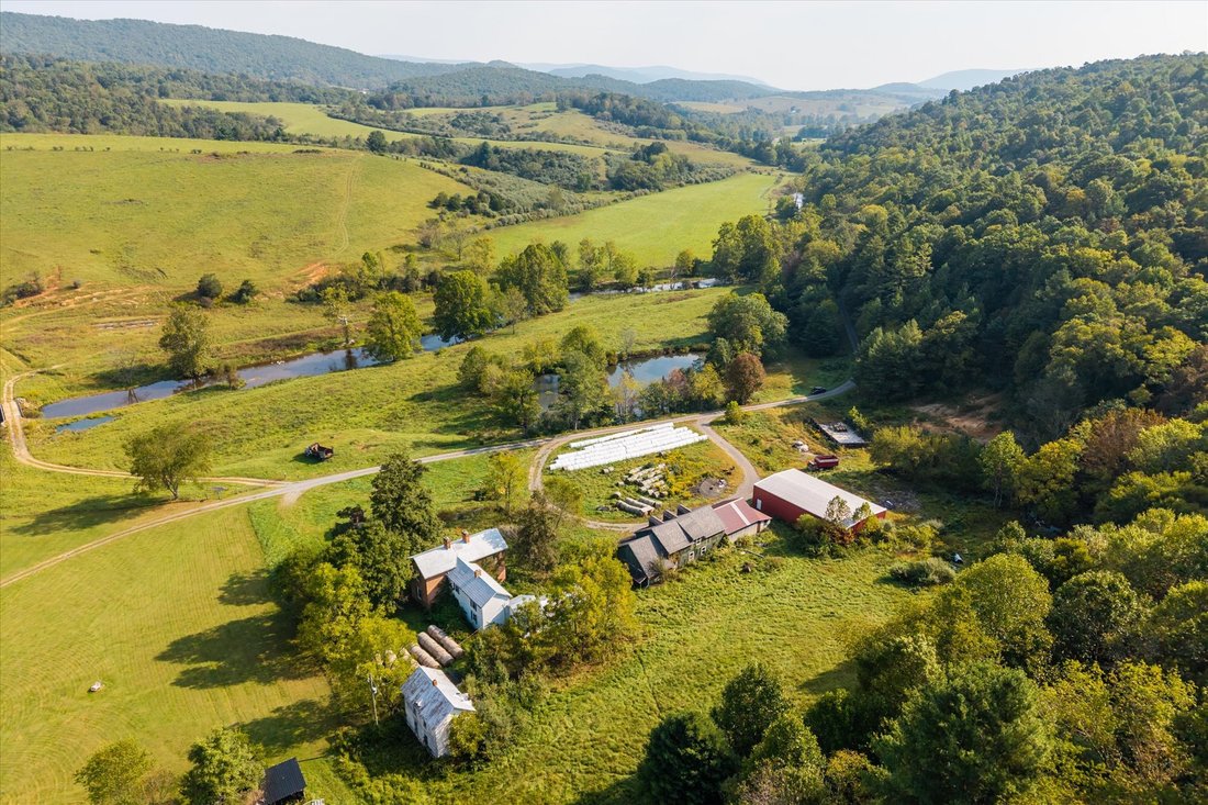 Farm Ranch in Bland, Virginia, United States 1 - 18974427