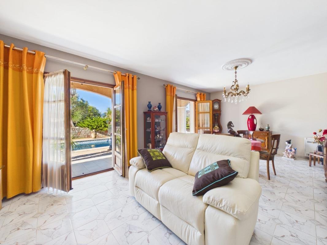 Villa in Afa, Corsica, France 3 - 18966140
