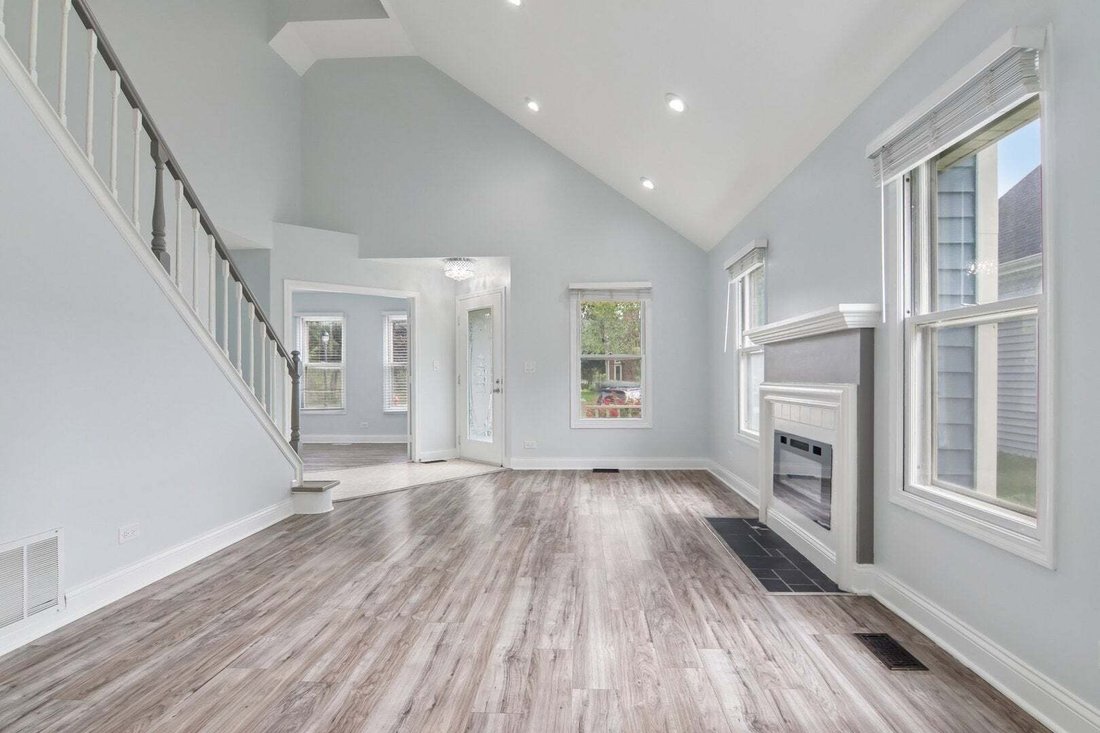 House in Elk Grove Village, Illinois, United States 5 - 18970205