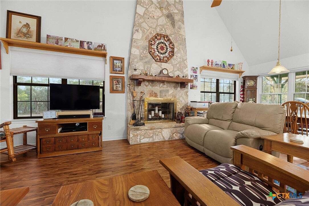 House in New Braunfels, Texas, United States 5 - 18969437